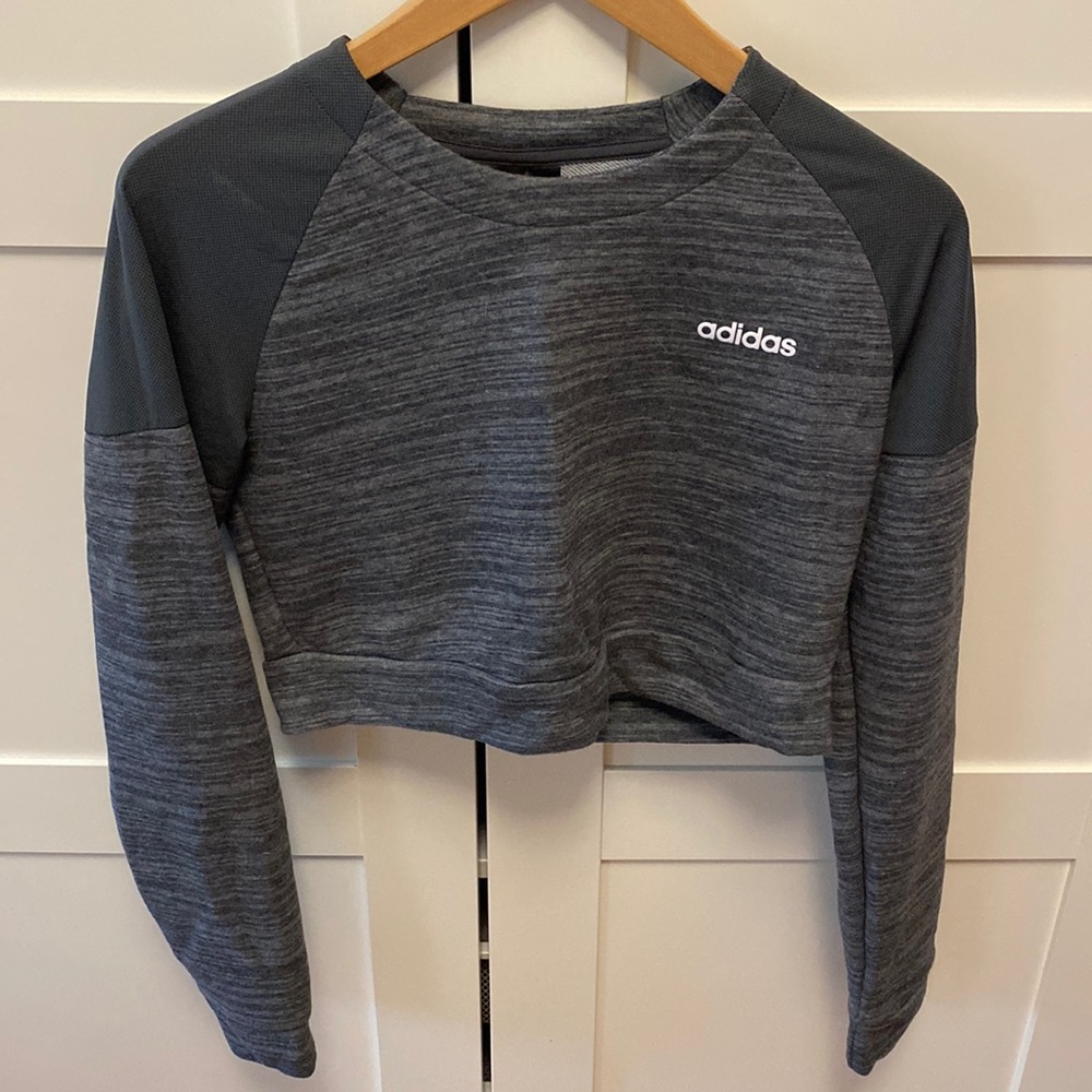 Cropped sweater
